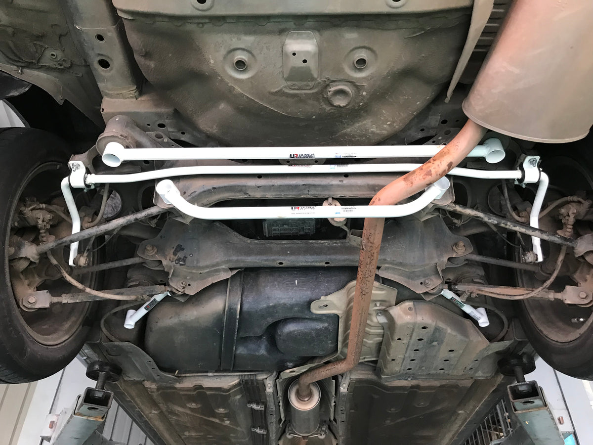 Ultra Racing Braces Honda Accord, Proton Perdana – Rear Anti-Roll Bar / Rear Sway Bar / Rear Stabilizer Bar
