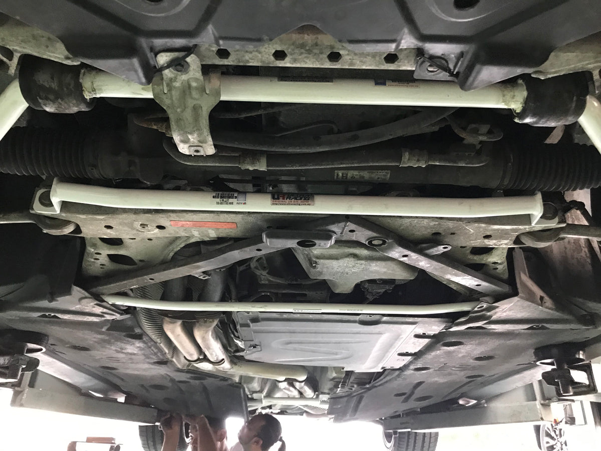 Ultra Racing Front Lower Brace-69
