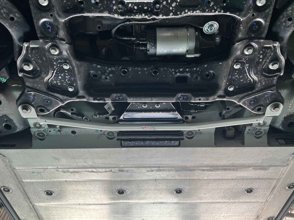 Ultra Racing Front Lower Brace-762