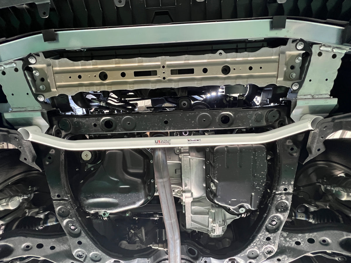 Ultra Racing Front Lower Brace-931