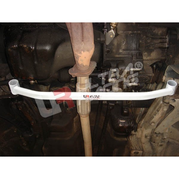Ultra Racing Front Lower Brace-825