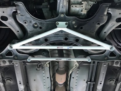 Ultra Racing Braces Toyota Isis / Wish – Front Lower Bar / Front Member Brace