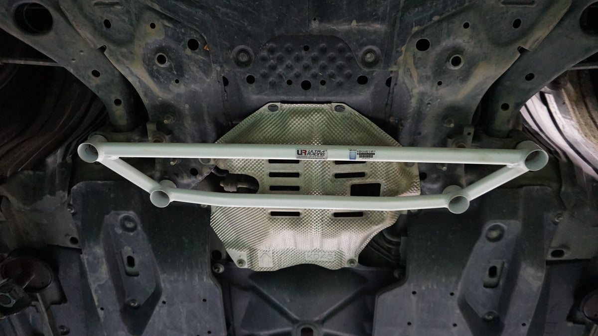 Ultra Racing Front Lower Brace-481