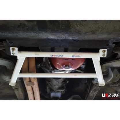 Ultra Racing Braces Volvo 240 – Front Lower Bar / Front Member Brace