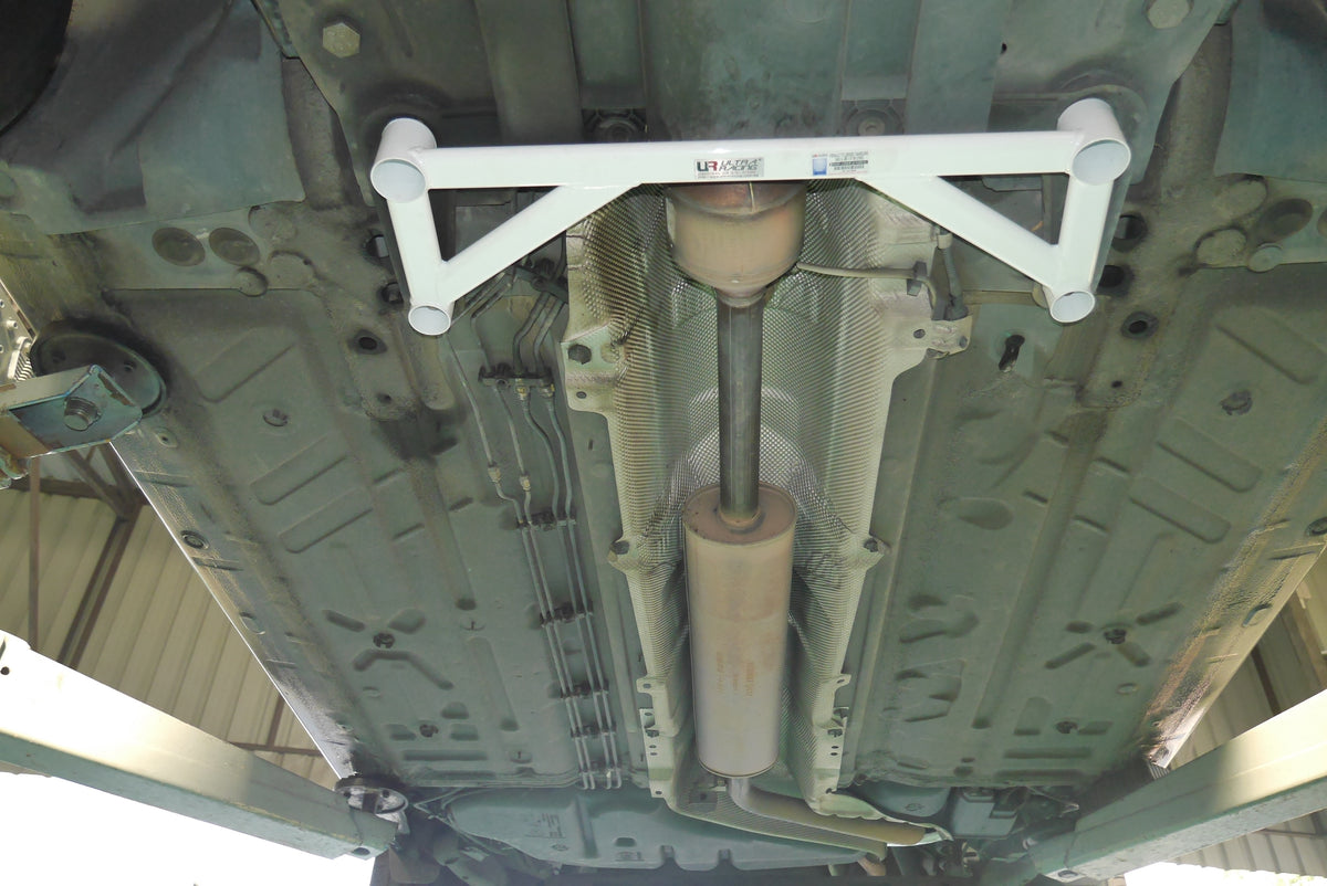 Ultra Racing Front Lower Brace-736