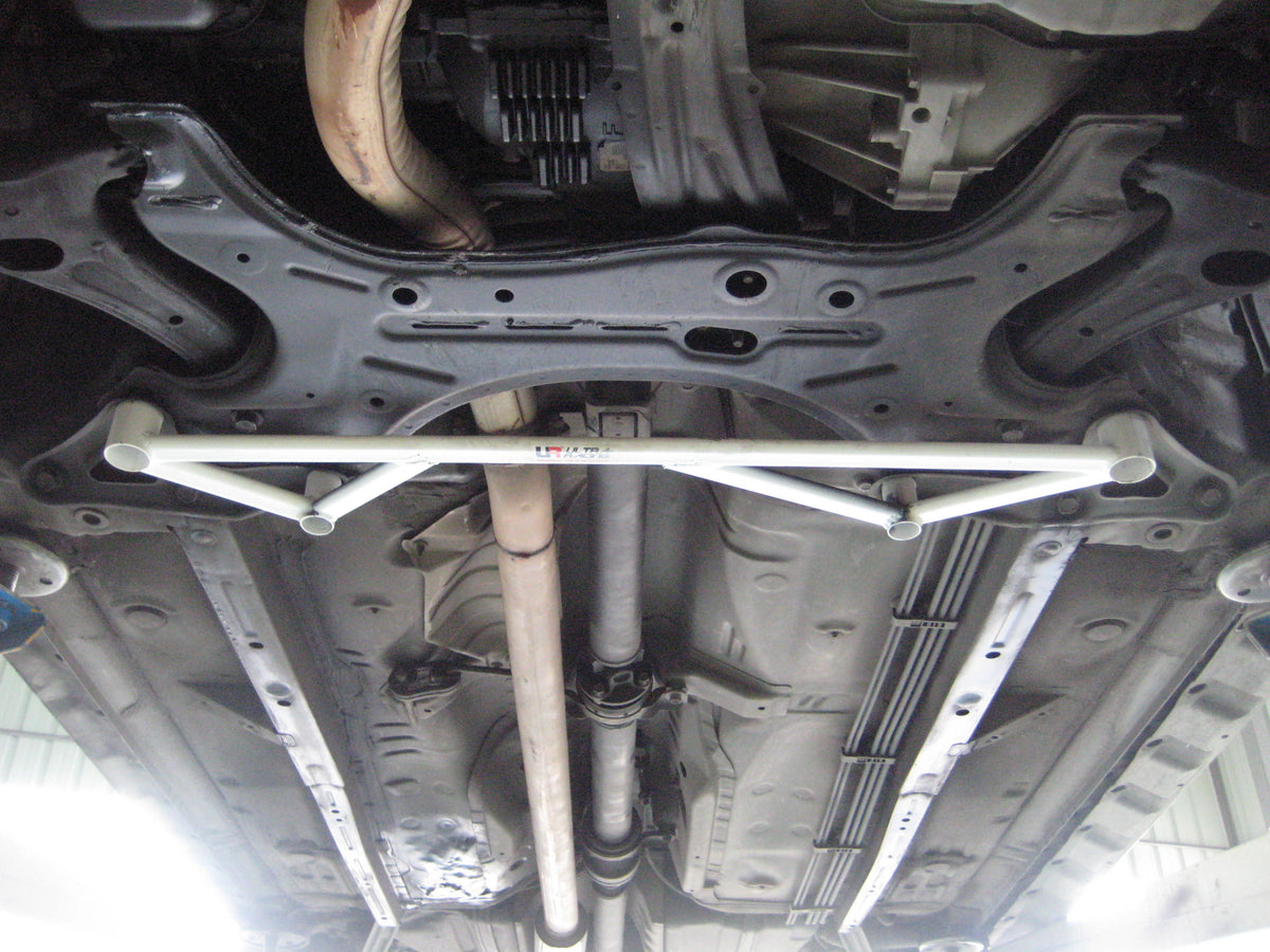 Ultra Racing Front Lower Brace-850