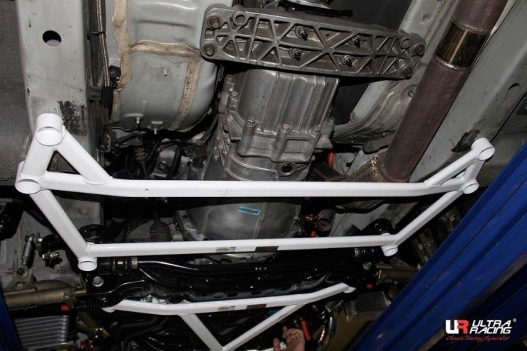 Ultra Racing Front Lower Brace-329