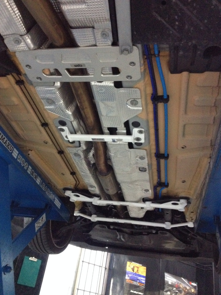 Ultra Racing Mid Lower Brace-248