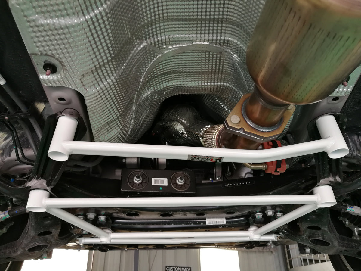 Ultra Racing Mid Lower Brace-303