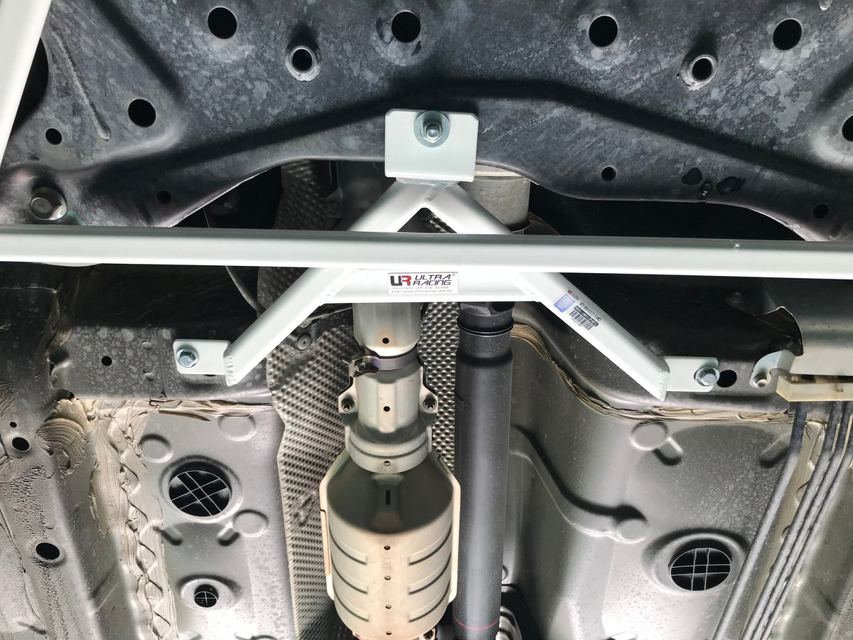 Ultra Racing Braces Mitsubishi ASX – Middle Lower Bar / Middle Member Brace
