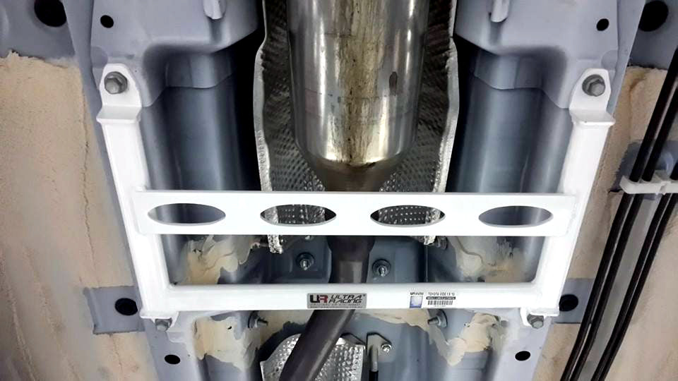 Ultra Racing Mid Lower Brace-374