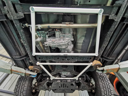 Ultra Racing Braces Nissan Navara – Middle Lower Bar / Middle Member Brace