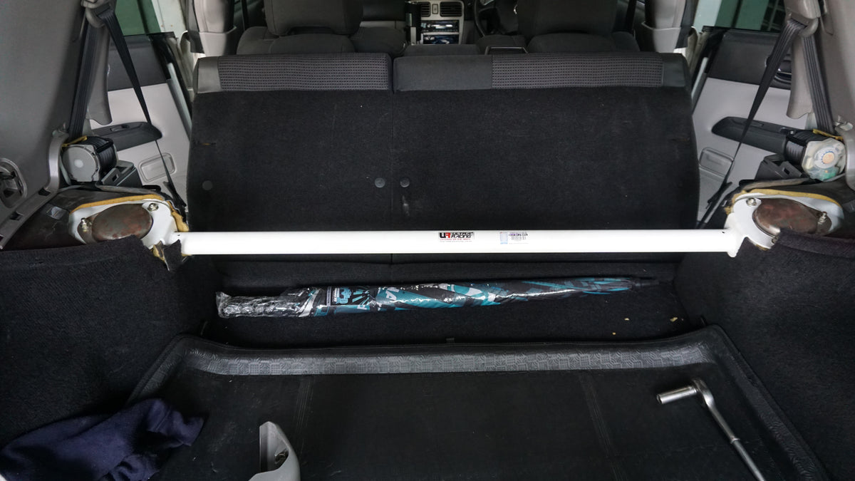 Ultra Racing Braces Subaru Forester – Rear Strut Bar / Rear Tower Bar