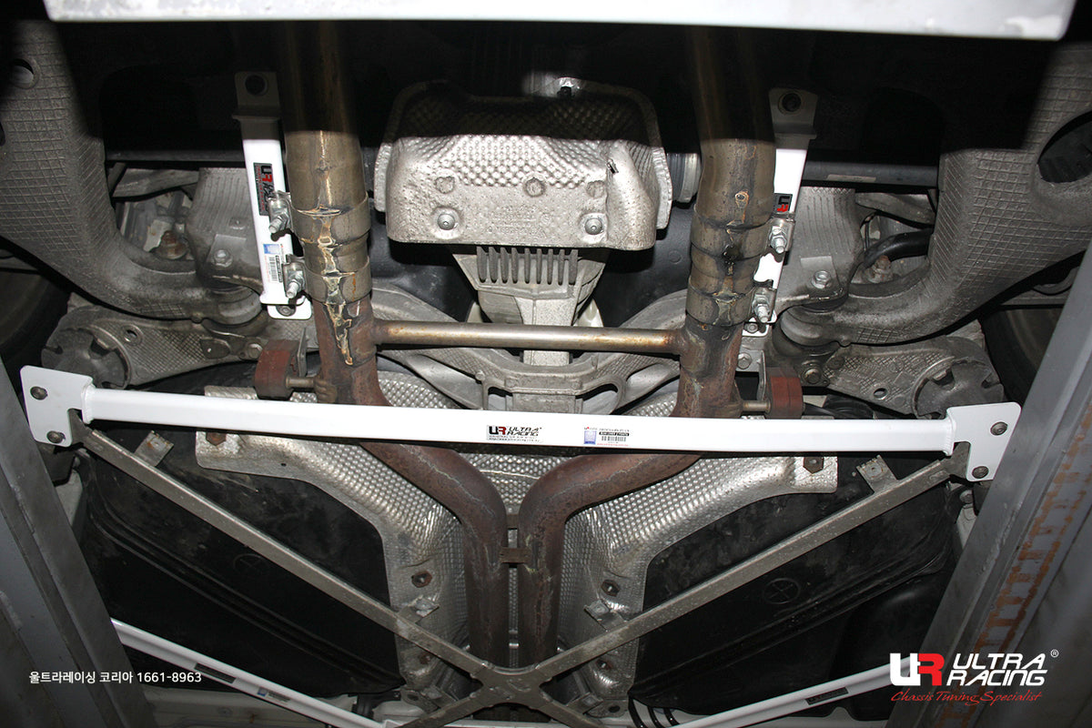 Ultra Racing Rear Lower Brace-798