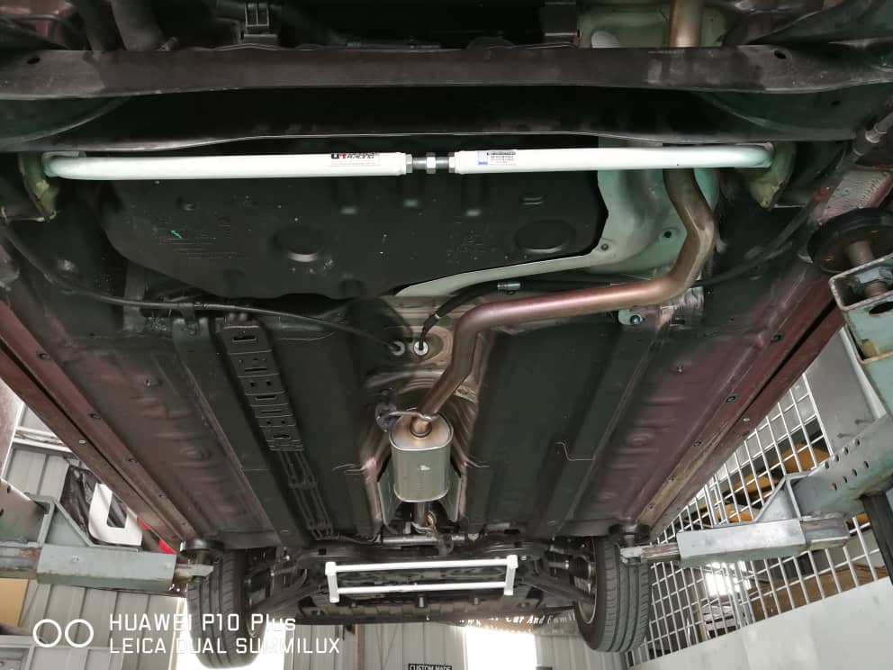 Ultra Racing Rear Lower Brace-480