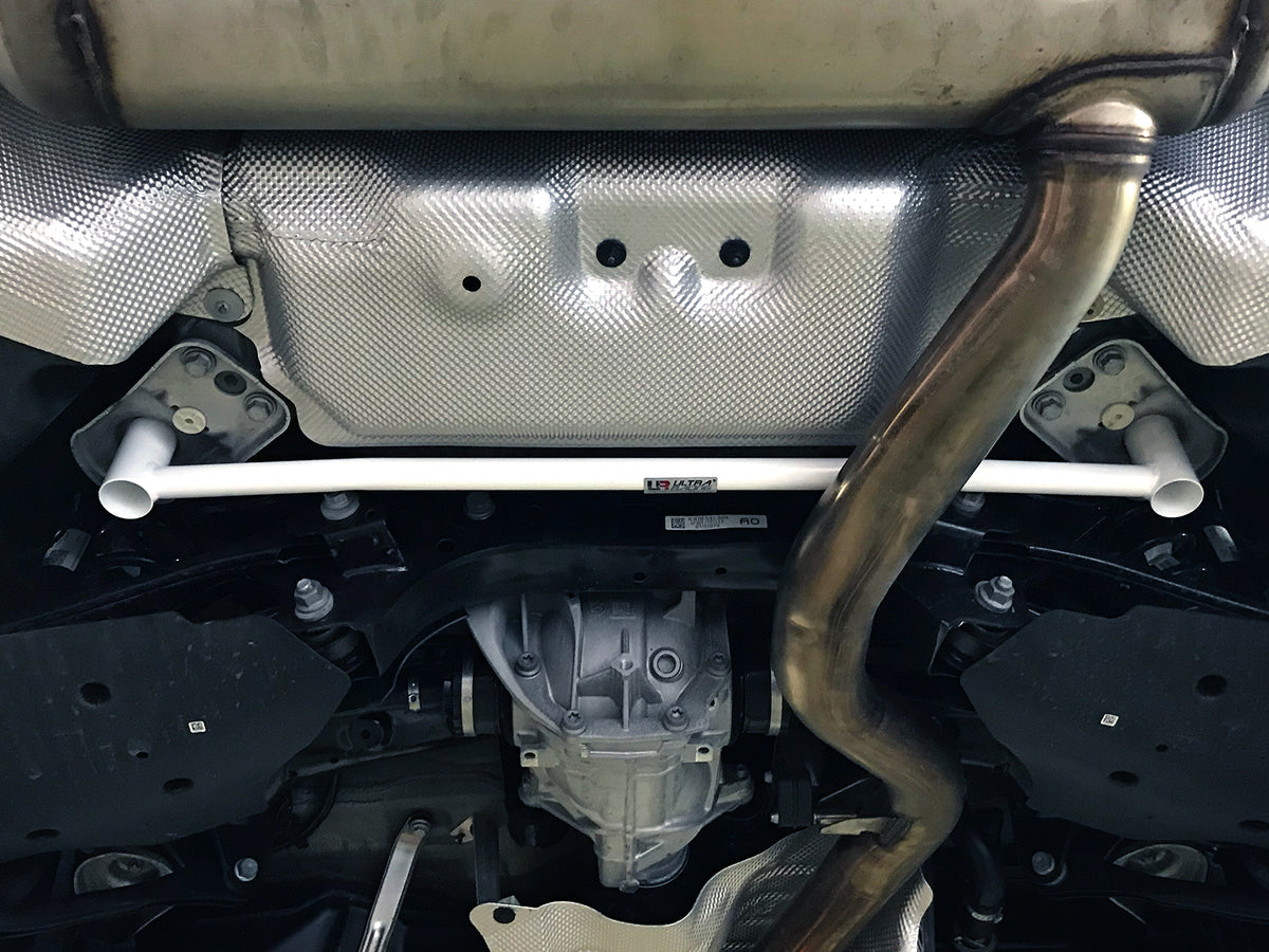 Ultra Racing Rear Lower Brace-131
