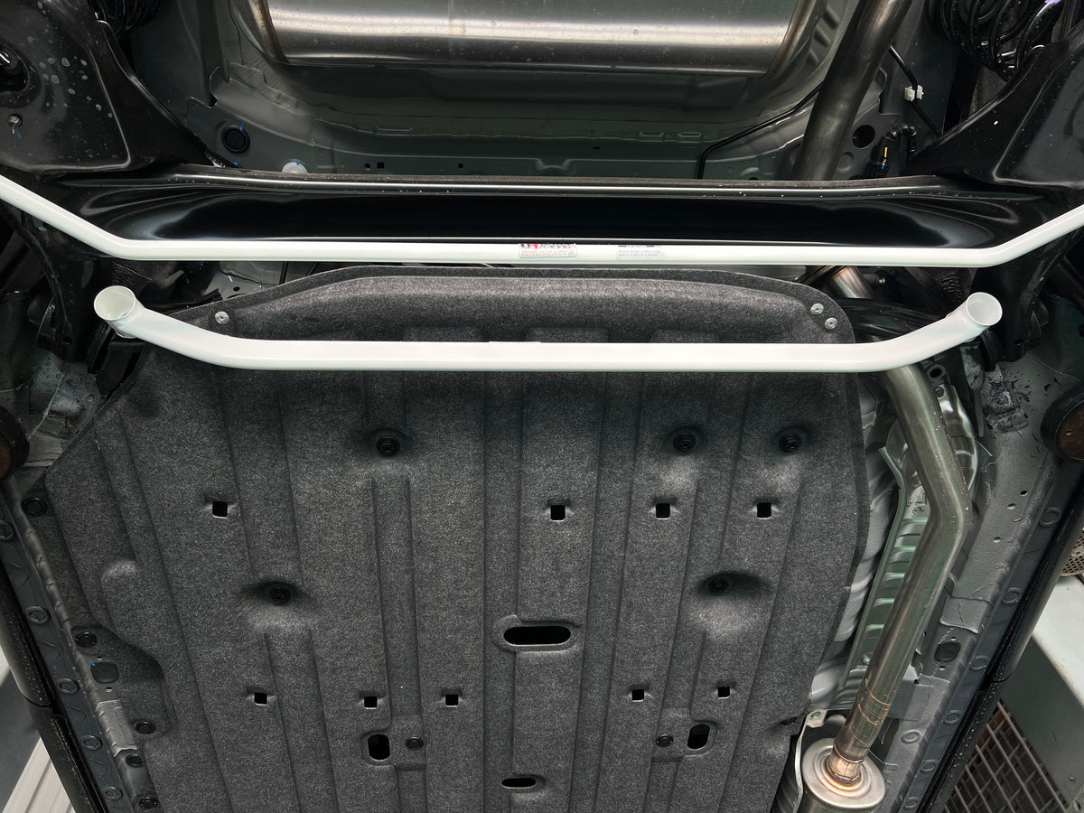 Ultra Racing Rear Lower Brace-315
