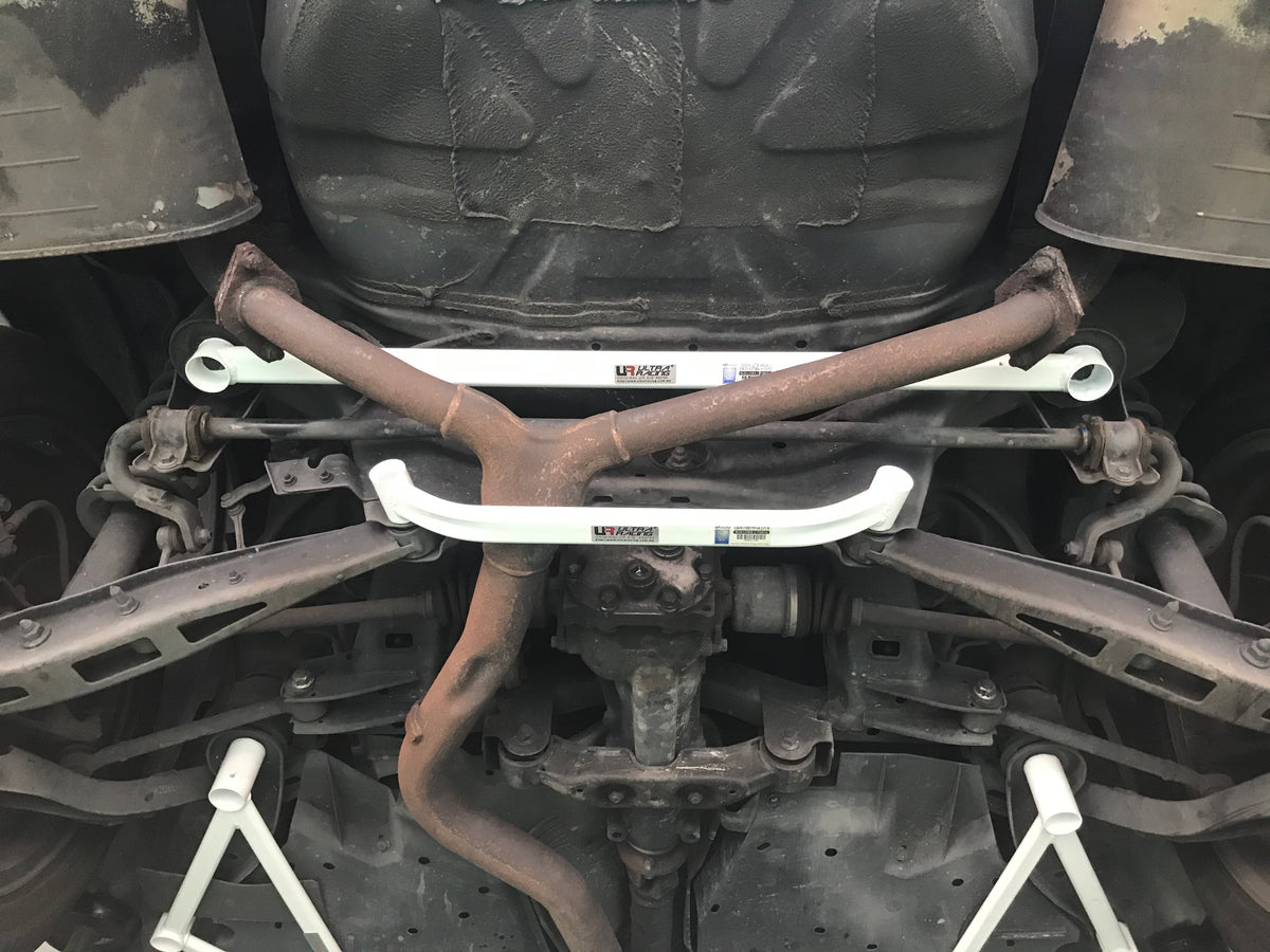 Ultra Racing Rear Lower Brace-884