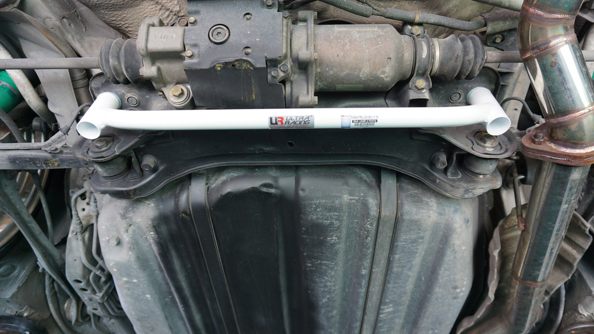 Ultra Racing Rear Lower Brace-337