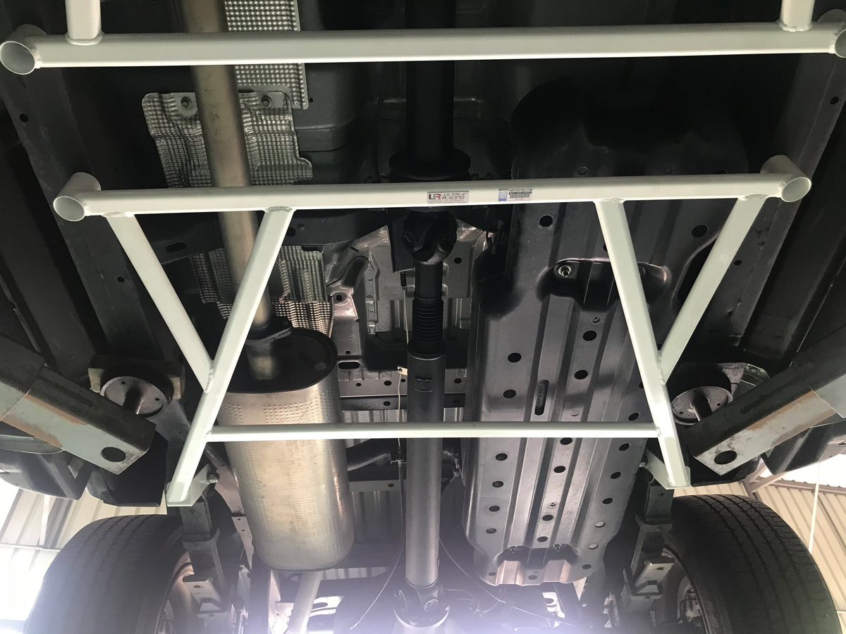 Ultra Racing Rear Lower Brace-251