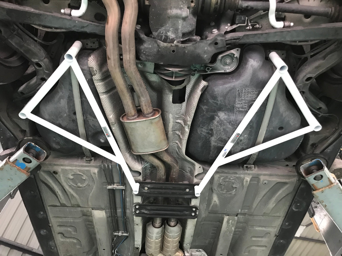 Ultra Racing Rear Lower Brace-59