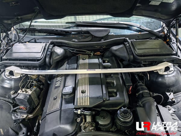 Ultra Racing Braces BMW E39 – Front Strut Bar / Front Tower Bar / Front Upper Brace - UR-TW2-341 - image 2