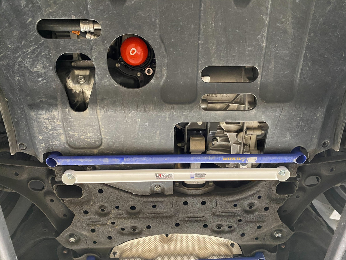 Ultra Racing Front Lower Brace-338