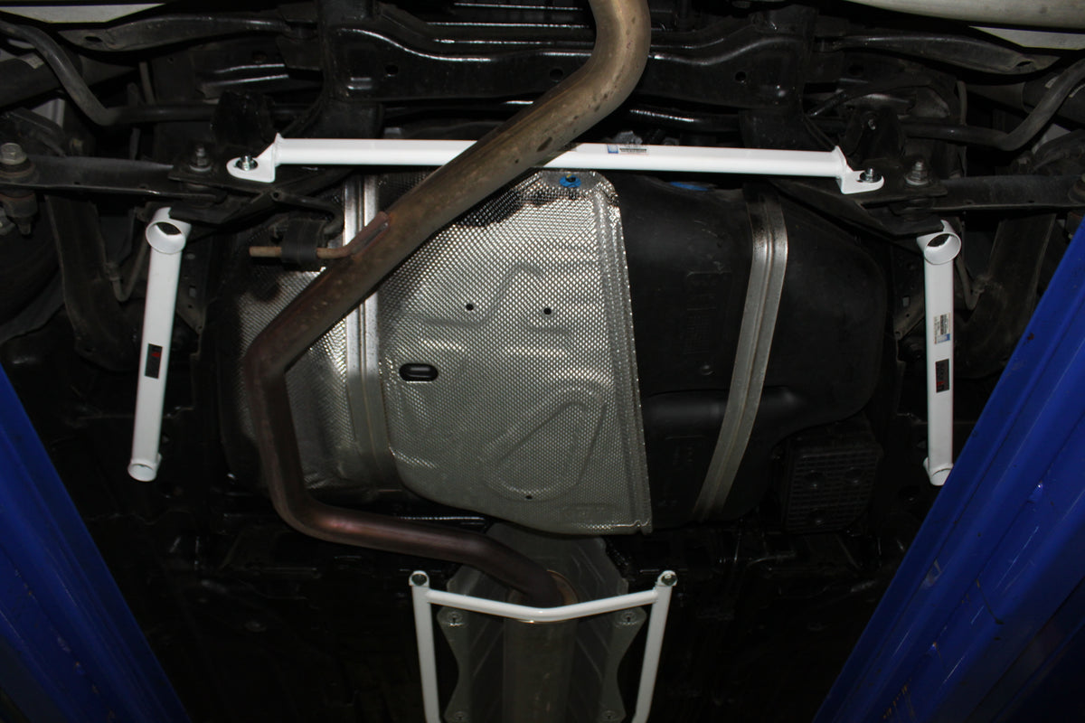 Ultra Racing Rear Lower Brace-174