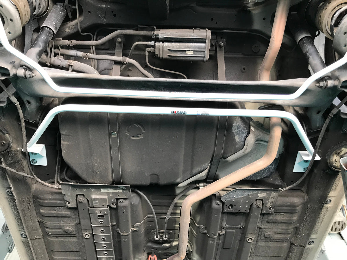 Ultra Racing Rear Lower Brace-355