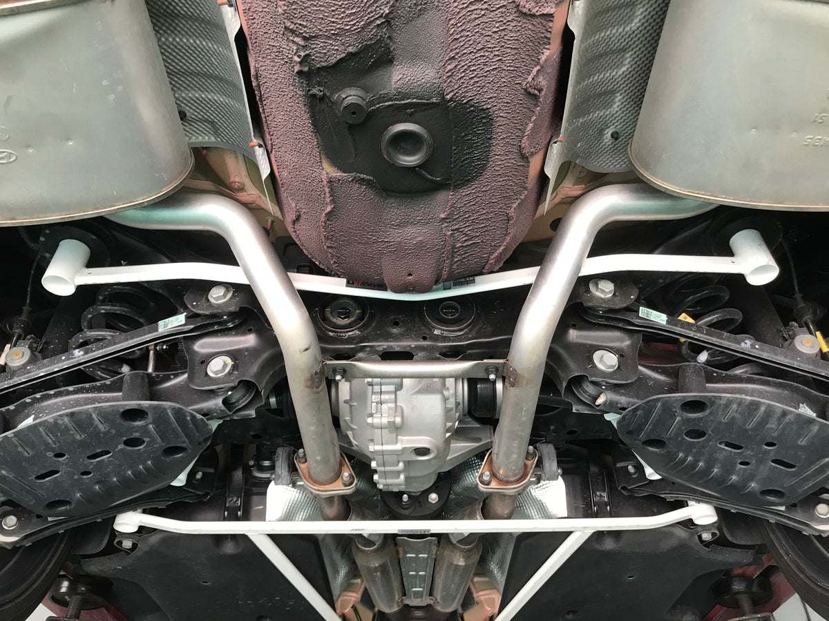 Ultra Racing Rear Lower Brace-496