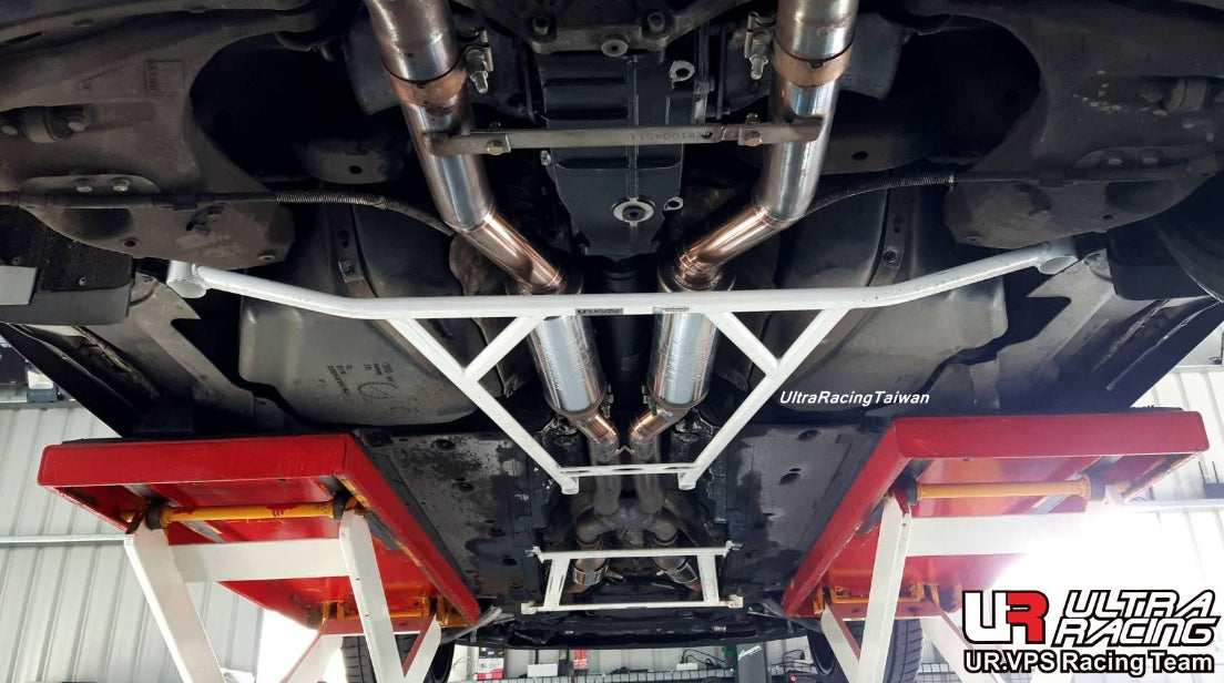 Ultra Racing Braces Audi A4 – Front Lower Bar / Front Member Brace