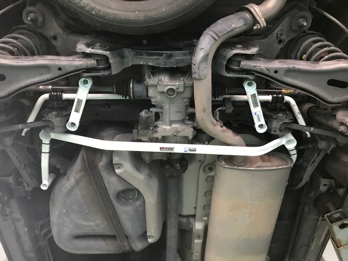 Ultra Racing Rear Lower Brace-382