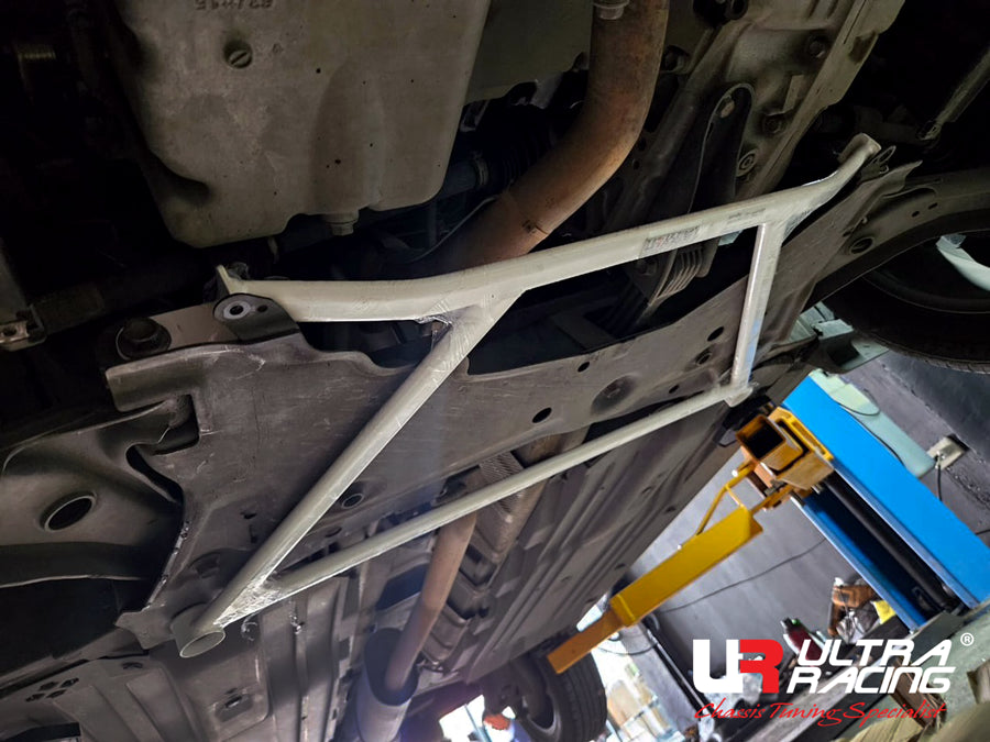 Ultra Racing Front Lower Brace-833