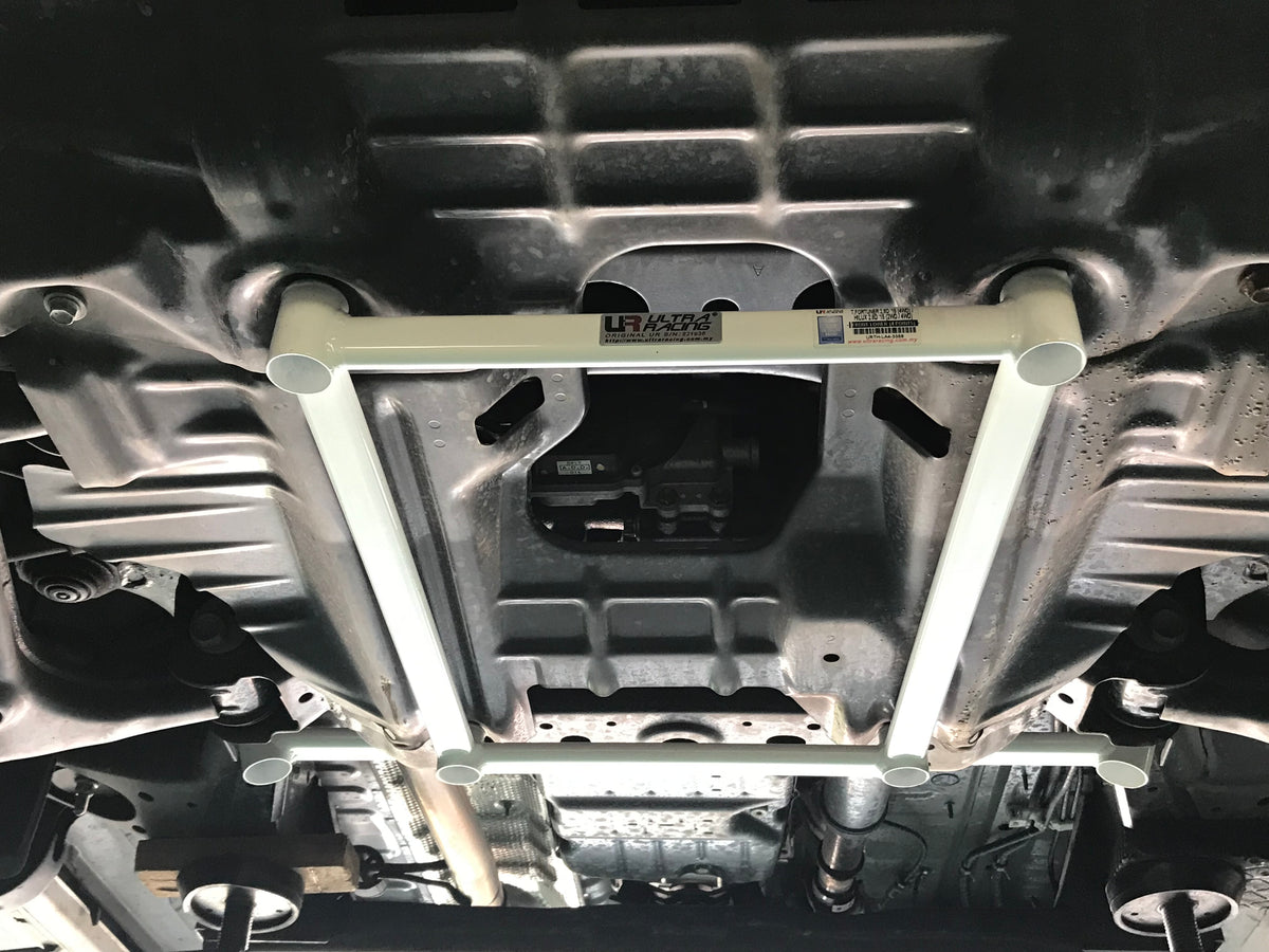 Ultra Racing Front Lower Brace-877