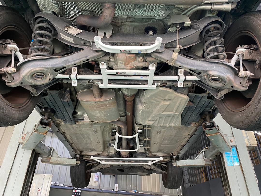Ultra Racing Anti Roll Bars-234