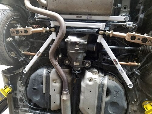 Ultra Racing Braces Subaru BRZ, Toyota 86/GT86/FT86 – Rear Lower Bar / Rear Member Brace