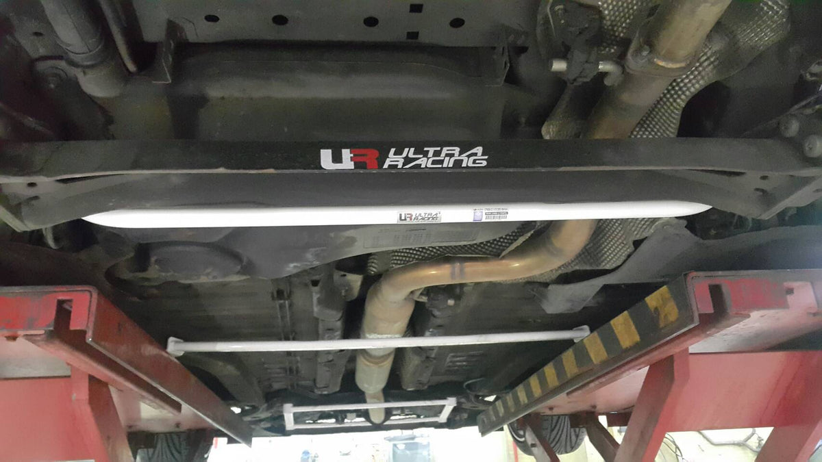 Ultra Racing Rear Lower Brace-189