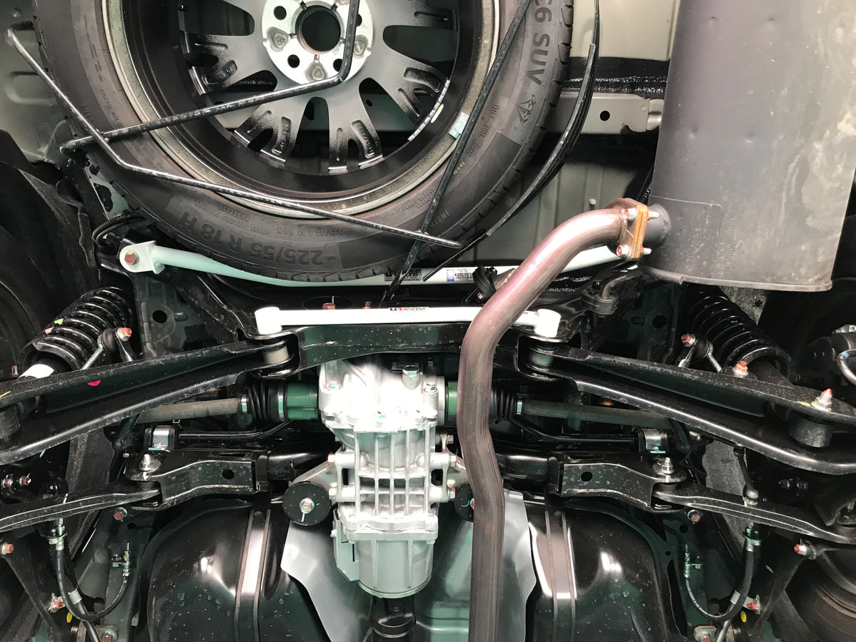 Ultra Racing Rear Lower Brace-683