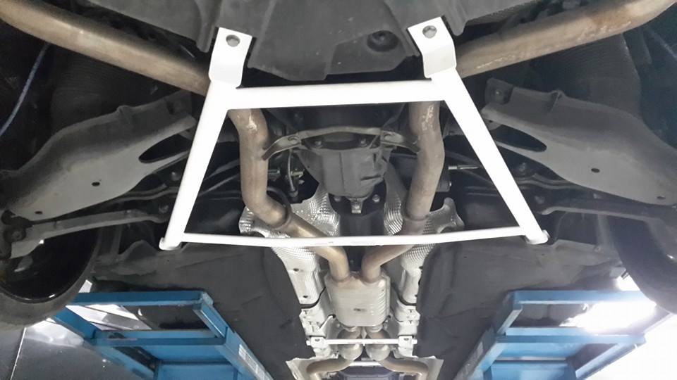 Ultra Racing Rear Lower Brace-616