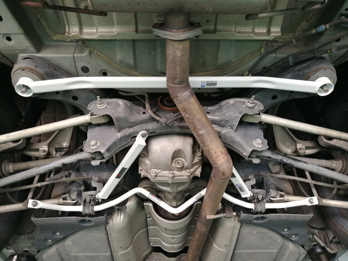 Ultra Racing Rear Lower Brace-431